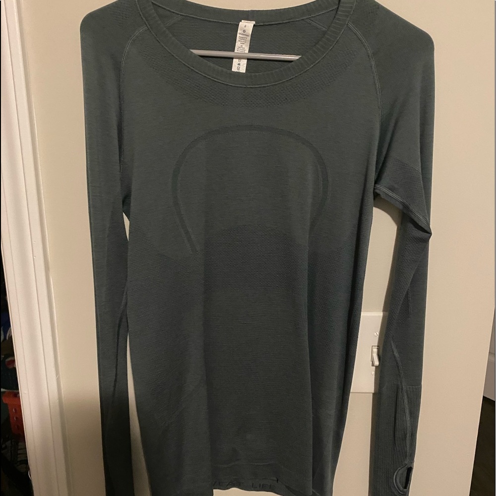 COPY - COPY - Lululemon Long Sleeve Top Size 8